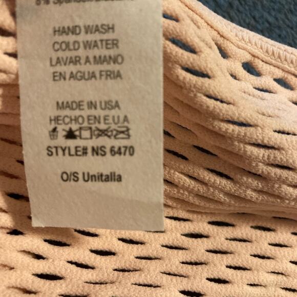 NWOT Nikibiki Soft Pink Seamless Boatneck Mesh Top - Picture 6 of 6